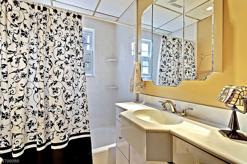 Just Listed 9 Drysdale Ln, Bridgewater